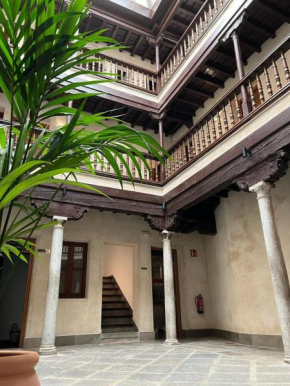 Гостиница Hotel Mercader de Sedas  Гренада